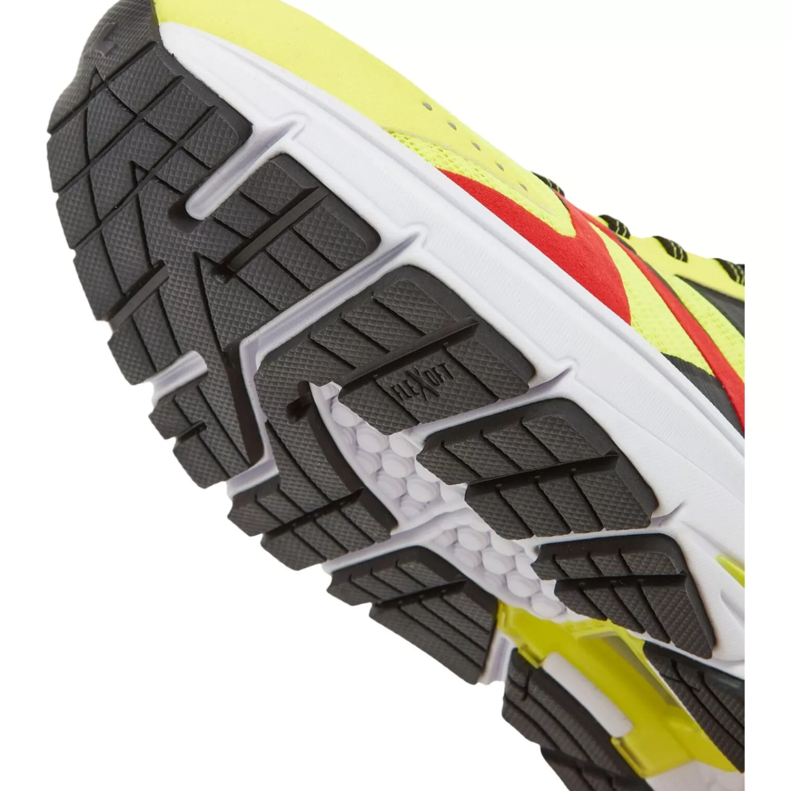 DIADORA Mythos Blushield 8 Vortice-Men Shoes